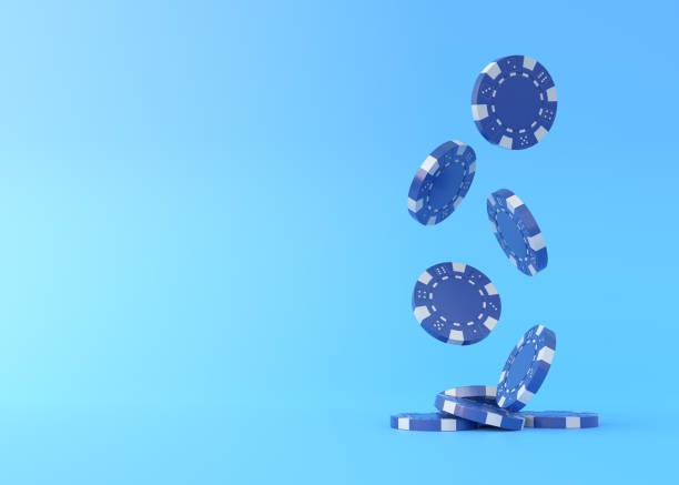 Dealer guidance on game mechanics and jackpot rules Dealer explaining Ikan Jackpot rules and side bet options